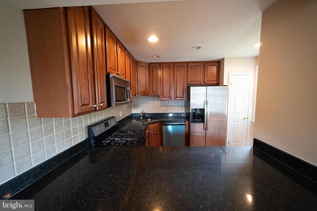 Foto del edificio - 1320 Chapel Oaks Dr