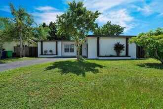 Building Photo - 8360 NW 25th Ct