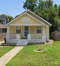 Building Photo - 5035 E 6 St