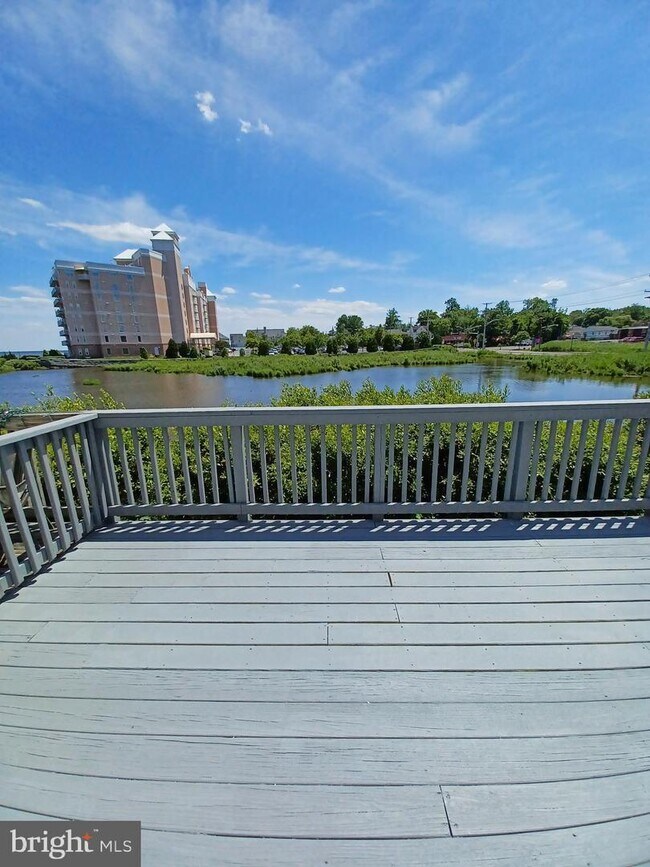 4017 Seagate Square, Chesapeake Beach, MD 20732 Townhome Rentals in