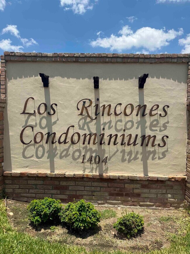 Foto del edificio - 1401 E Gustavus St