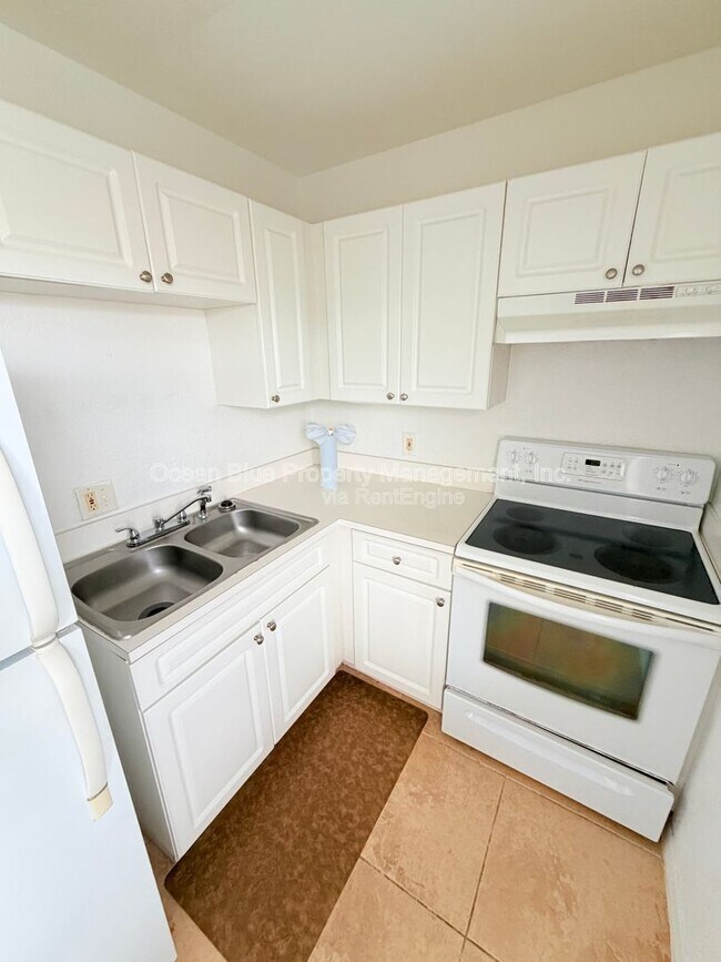 Foto del edificio - 13759 Orange Sunset Dr