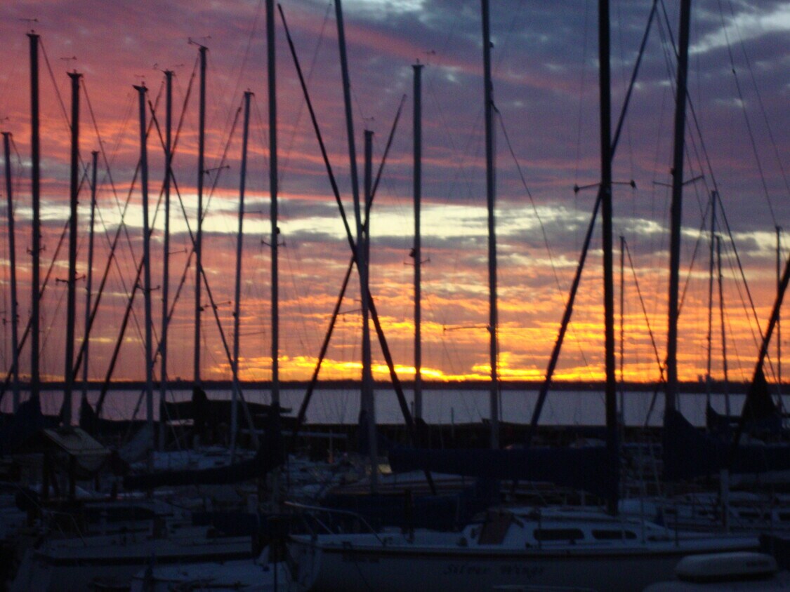 Primary Photo - 430 Yacht Club Dr