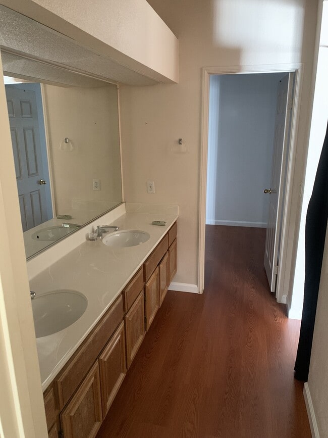 Building Photo - 38650 Juniper Tree Rd