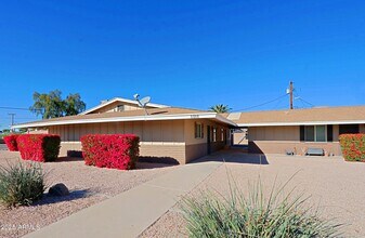 Building Photo - 8402 E Coronado Rd