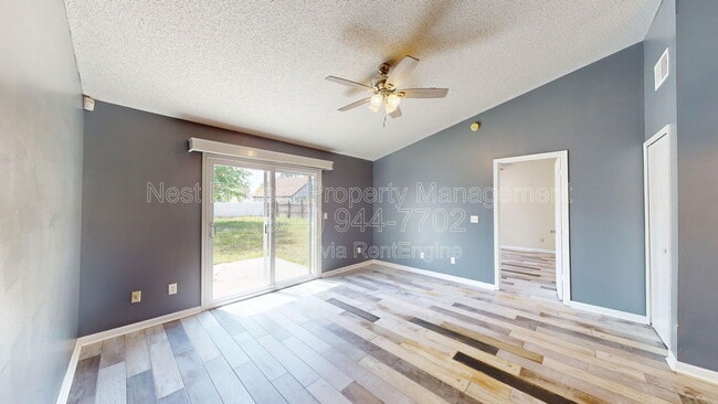 Building Photo - 2476 Spring Vale Rd