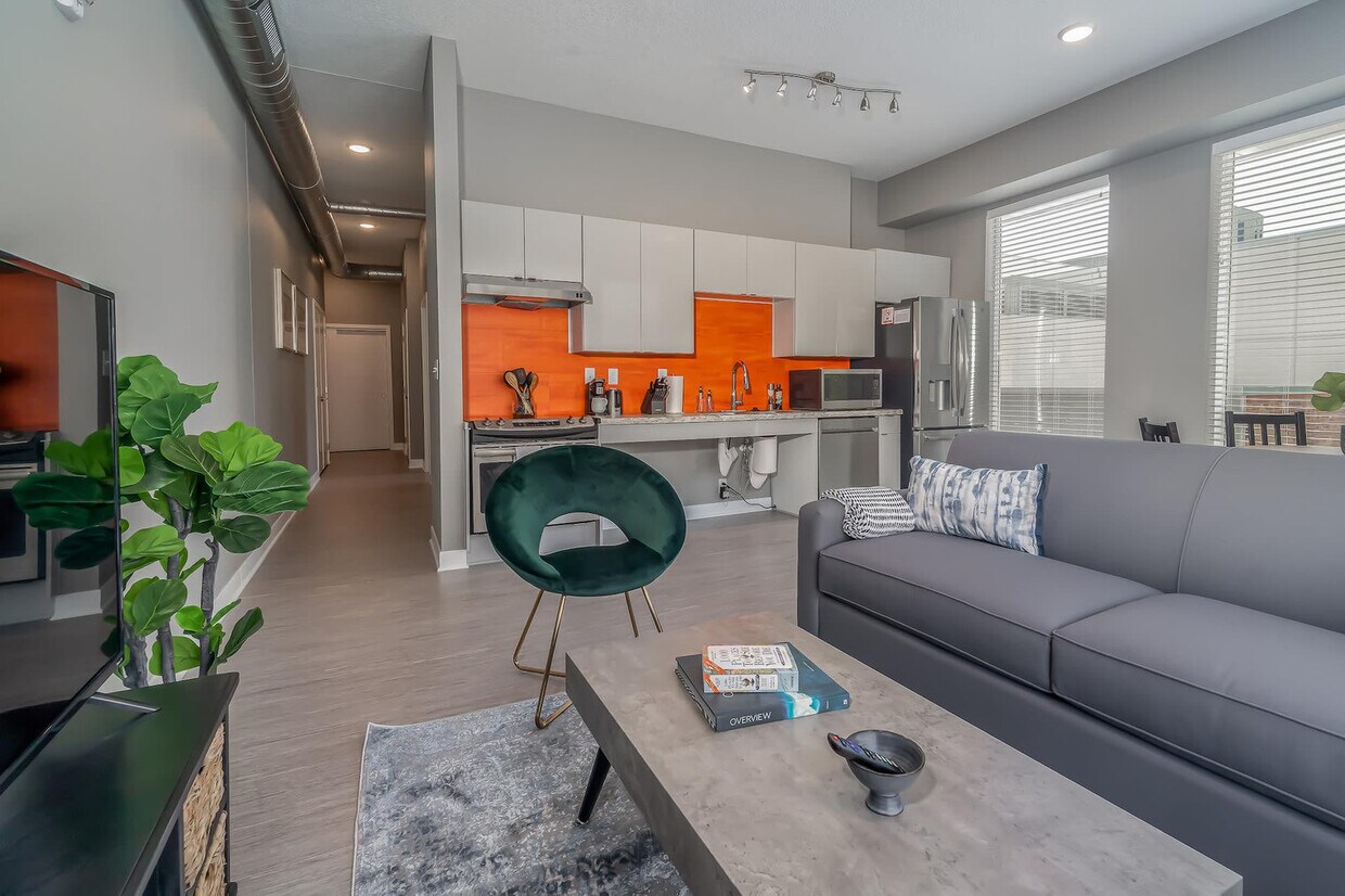 Foto principal - 550 Watson Powell Jr Way