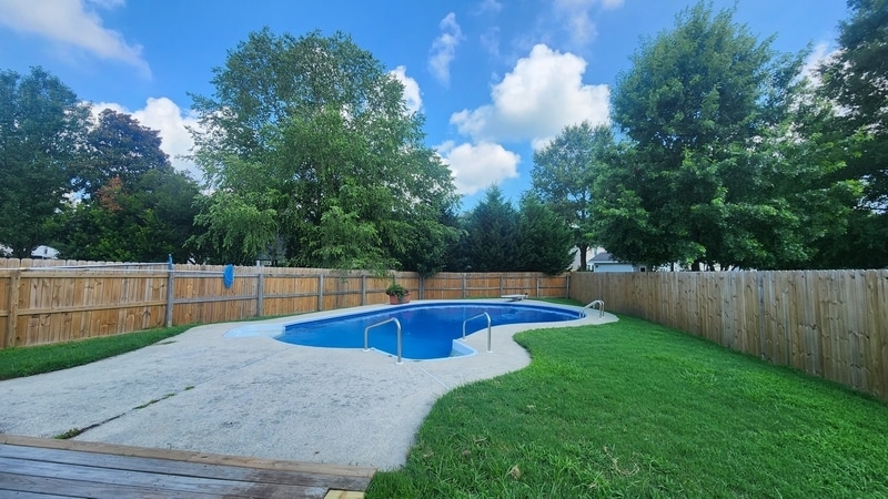 Building Photo - 1828 Somersby Ln