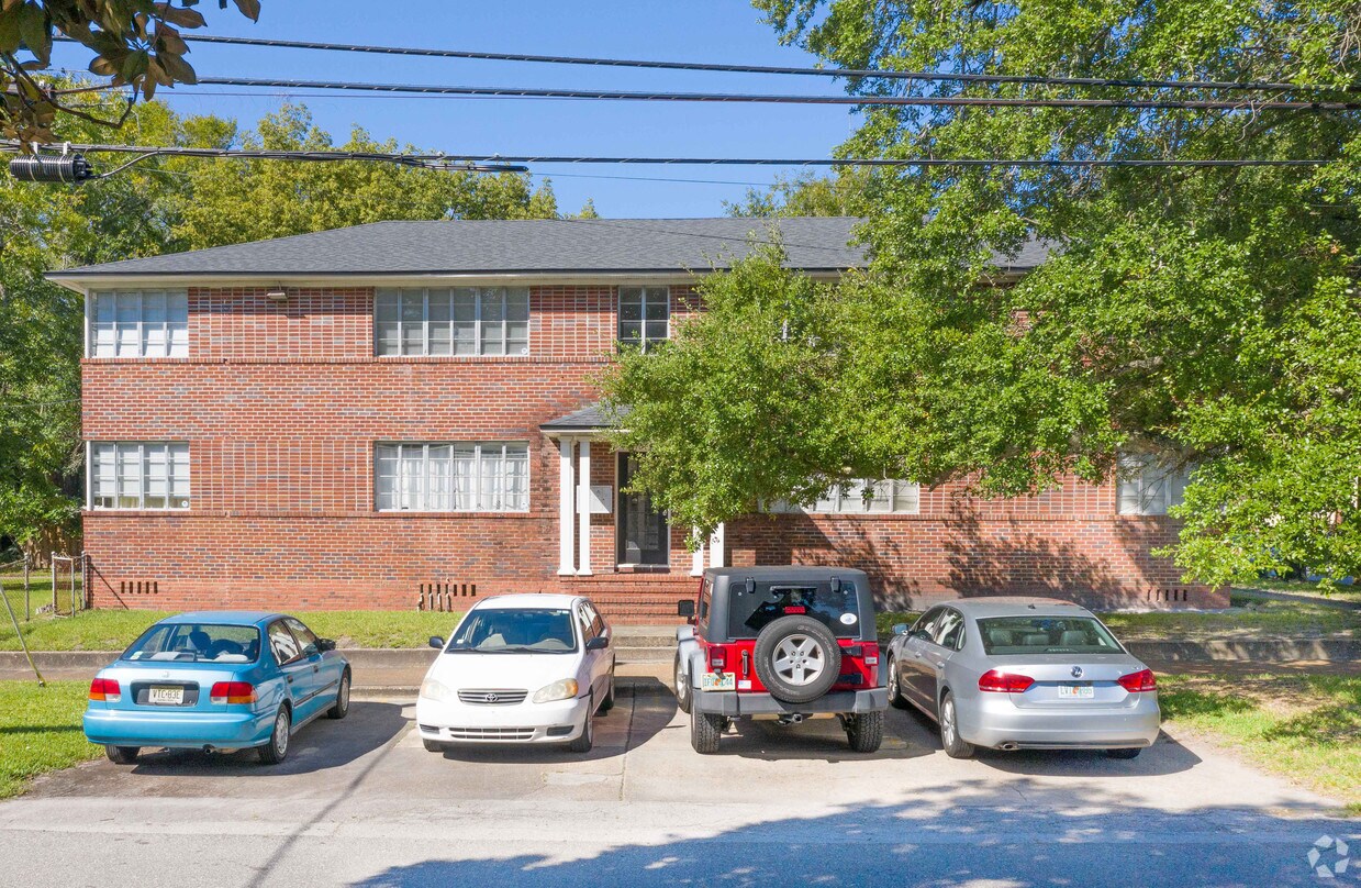 Building Photo - 1008 Osceola St