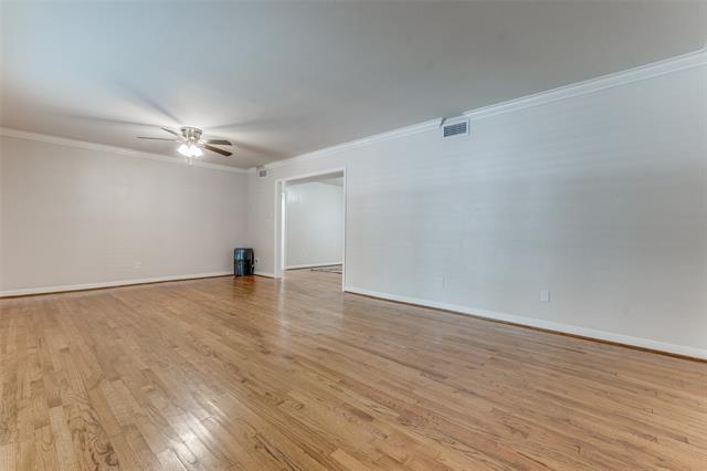 Building Photo - 6359 Bandera Ave
