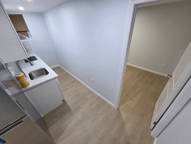 Building Photo - 3258 86th St