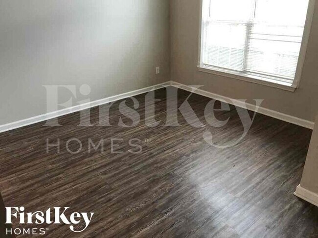 Foto del edificio - 4214 Kensington Cove