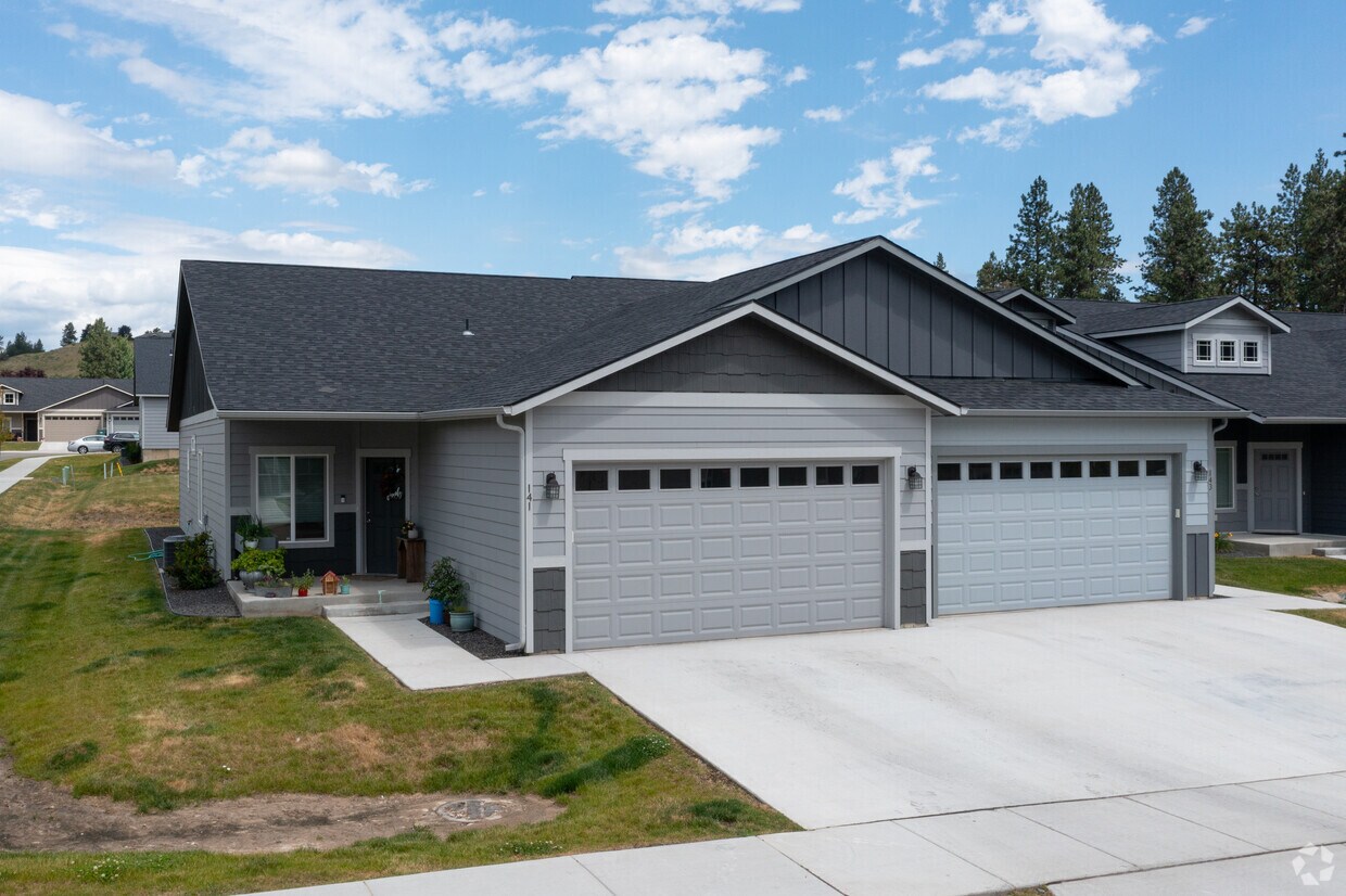 Maplewood Villas Apartments in Post Falls, ID