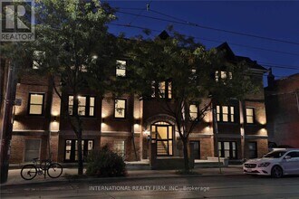 Building Photo - 1094-1094 College St