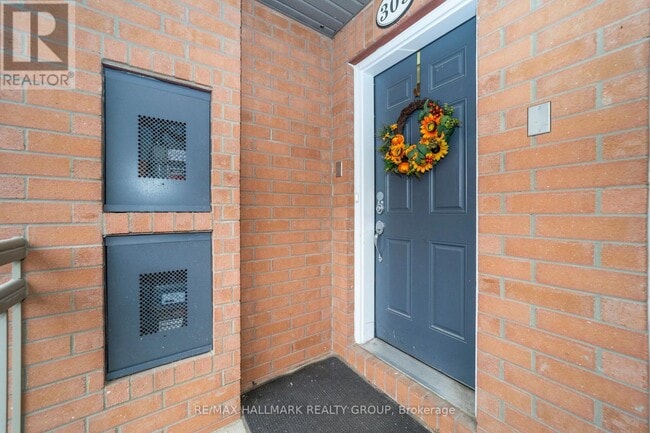 Building Photo - 309 Galston Private