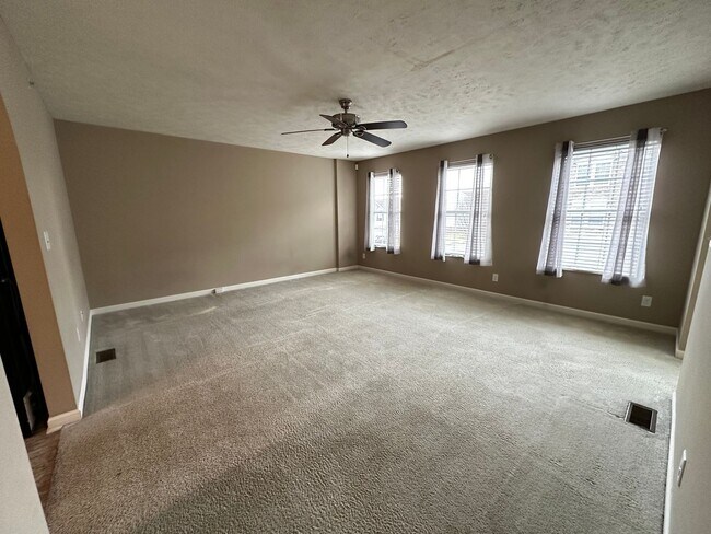 Foto del edificio - 3 Bedroom Townhouse in Wiltshire Estate