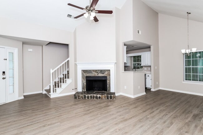 Foto del edificio - 517 N Fairfield Dr