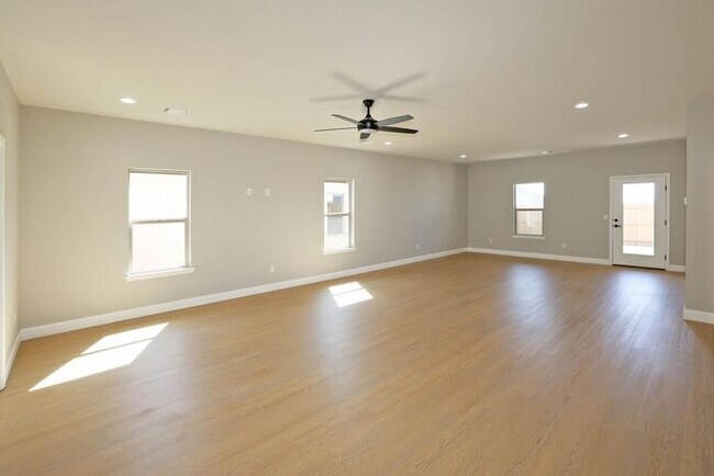 Building Photo - 4709 Scotty Dr