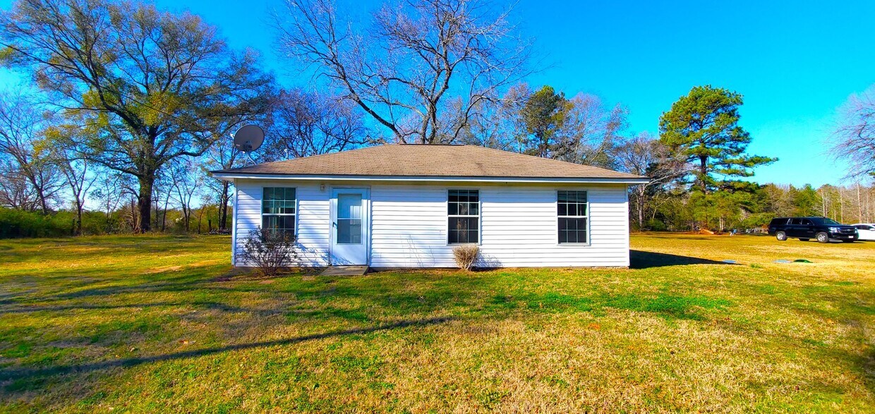 18850 County Rd 2154, Troup, TX 75789 House Rental in Troup, TX