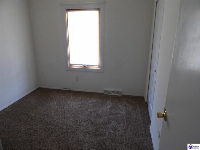 Building Photo - 101 Vonda Ct