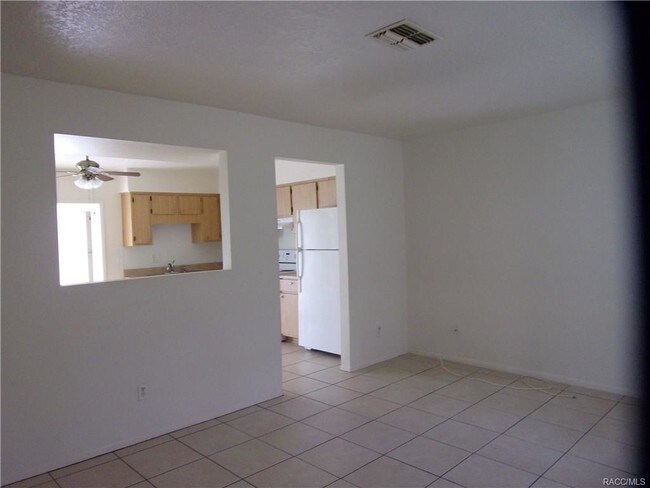 Building Photo - 7951 W Fern Pl