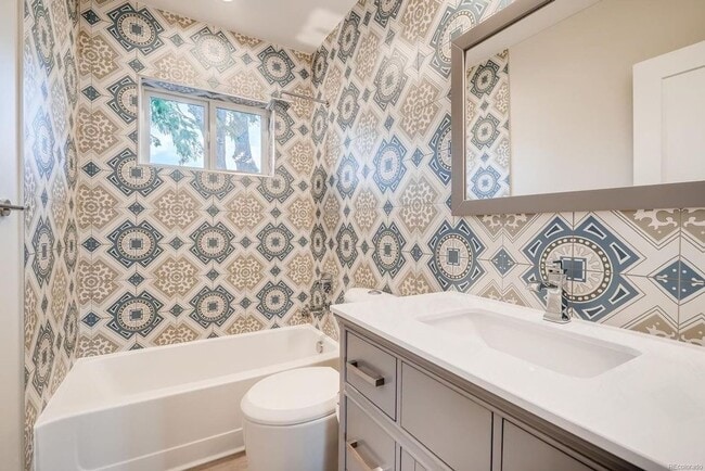 Foto del edificio - Modern 2 Bed/1 Bath in the Heart of Tennyson! AVAILABLE 5/1!