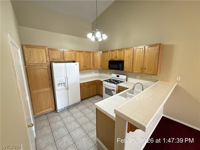 Foto del edificio - 7450 S Eastern Ave