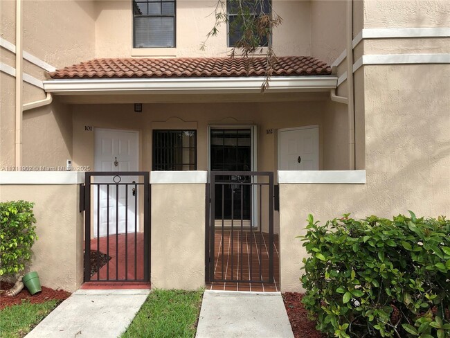 Foto del edificio - 15875 SW 3rd Ct