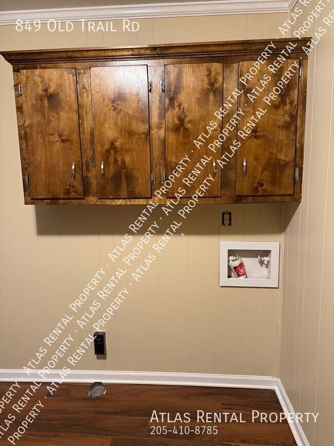 Foto del edificio - 849 Old Trail Rd