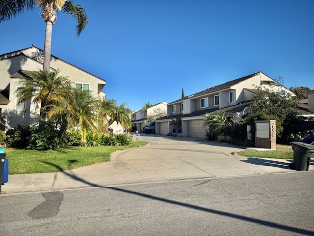 Building Photo - 2524 Elden Ave