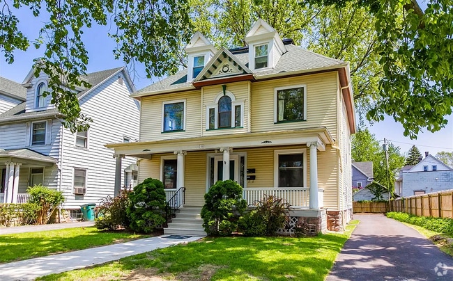 Building Photo - 286 Rutgers St