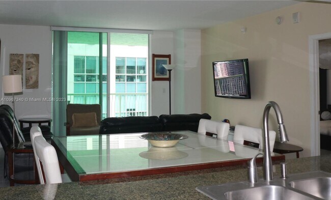 Foto del edificio - 1200 Brickell Bay Dr