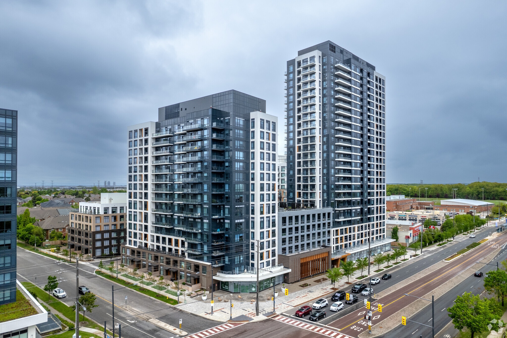 Beverly at The Thornhill - Building A