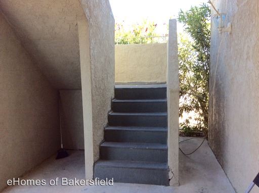 Building Photo - 7618 Walpole Ave