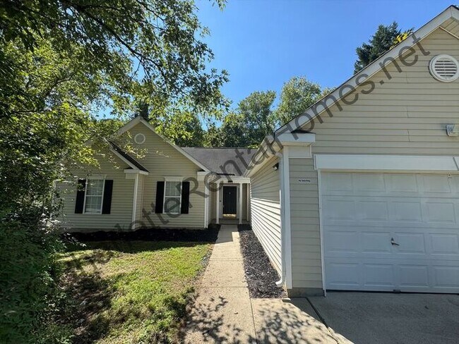 Foto del edificio - Beautiful 3 bedroom 2 bathroom home in Cha...