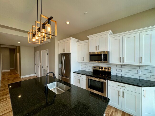 Foto del edificio - 116 S Main St