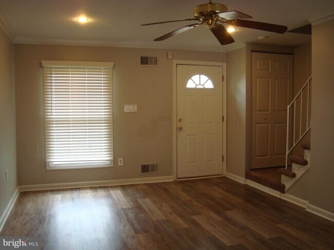 Building Photo - 1807 Arwell Ct