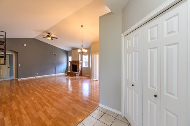 Foto del edificio - 4677 Calumet Way