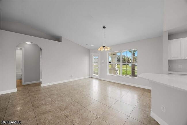 Foto del edificio - 915 NE 10th Ln
