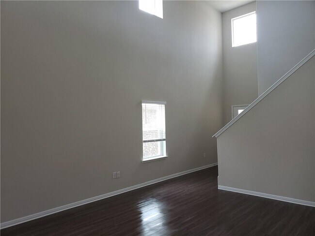Building Photo - 416 Otto Ave