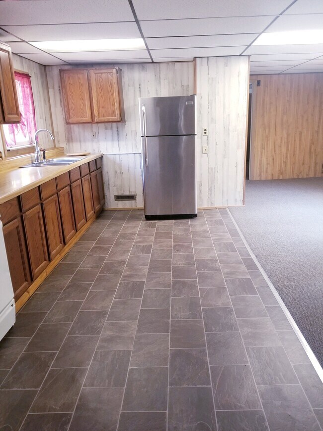 Kitchen - 280 Cooks Falls Store Rd