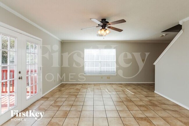 Building Photo - 322 Benetton Dr
