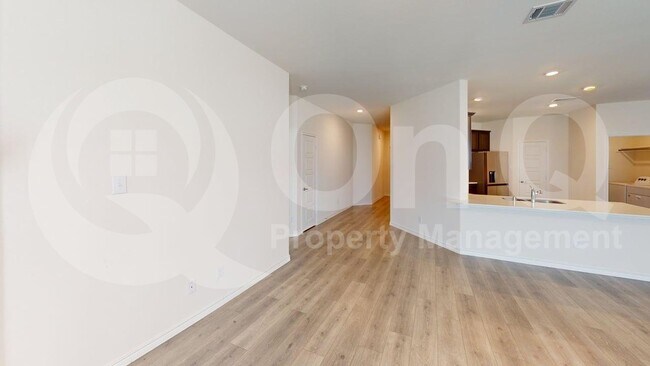 Foto del edificio - 402 Cliffmere Dr