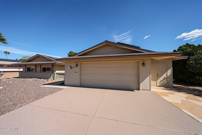 Foto del edificio - 9821 N 110th Ave