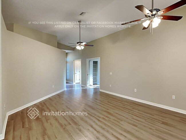 Building Photo - 10603 Magrath Ln