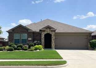 Building Photo - 205 Wilson Way