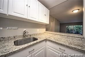 Building Photo - 6886 N Kendall Dr  D308 Pinecrest Fl 33156