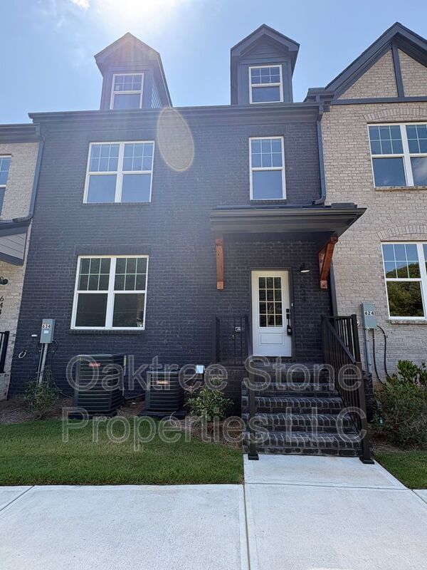 Building Photo - 634 Grove Glen Ct