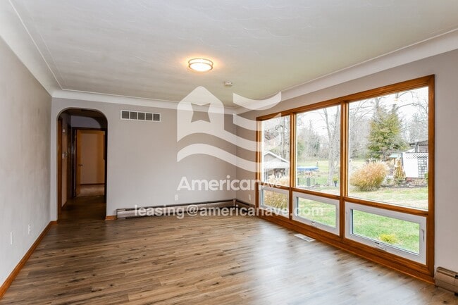 Building Photo - 137 Courtland Pl