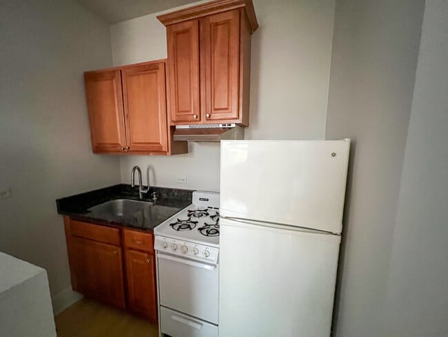 Building Photo - 4380 Central Ave